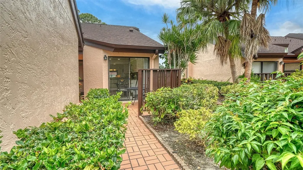 6281 Timberlake Drive Sarasota FL 34243