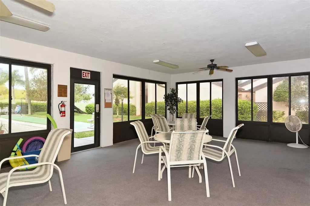 6281 Timberlake Drive Sarasota FL 34243