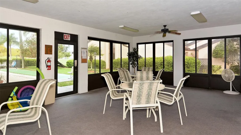 6281 Timberlake Drive Sarasota FL 34243