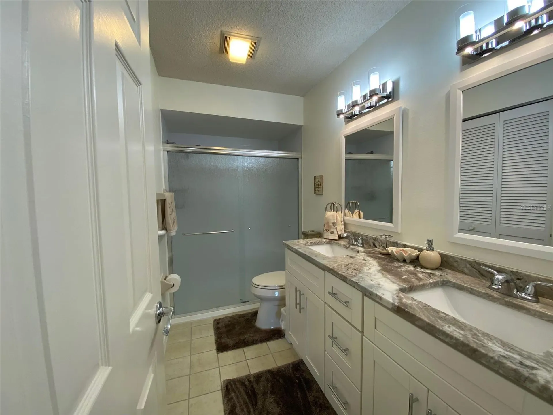 6281 Timberlake Drive Sarasota FL 34243