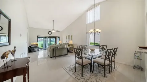 6281 Timberlake Drive Sarasota FL 34243