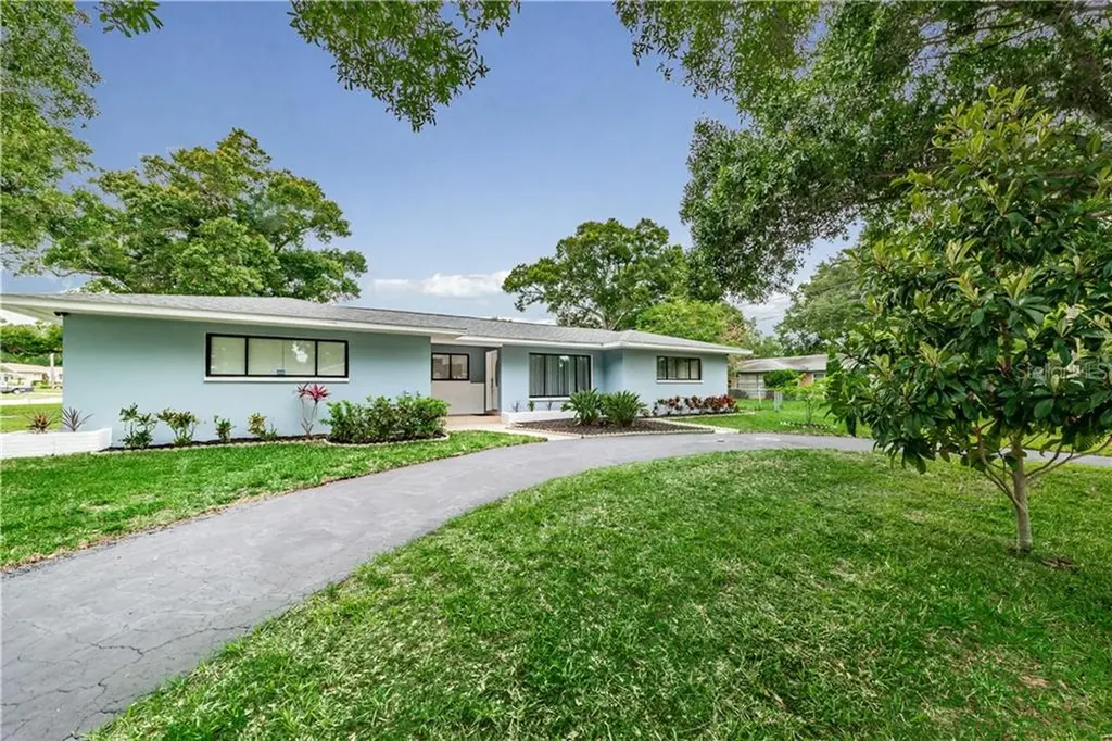 1636 Parkside Drive Clearwater FL 33756