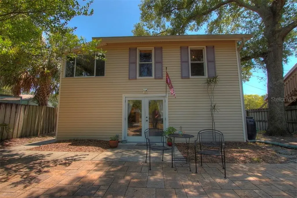 2464 32nd Avenue N St Petersburg FL 33713