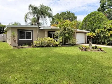 7846 42nd Avenue N St Petersburg FL 33709