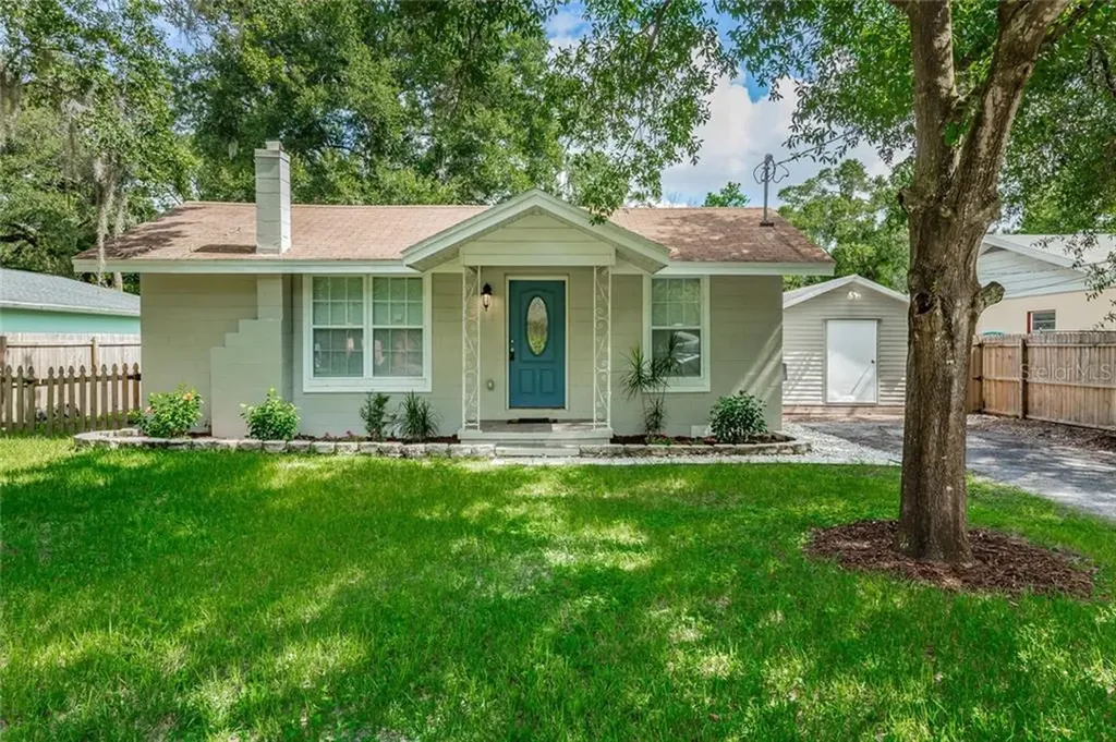 1004 E Norfolk Street Tampa FL 33604