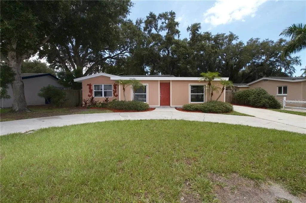 10526 53rd Avenue N St Petersburg FL 33708