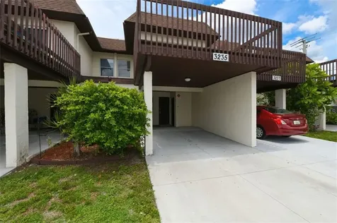 3235 Ramblewood Drive N Sarasota FL 34237