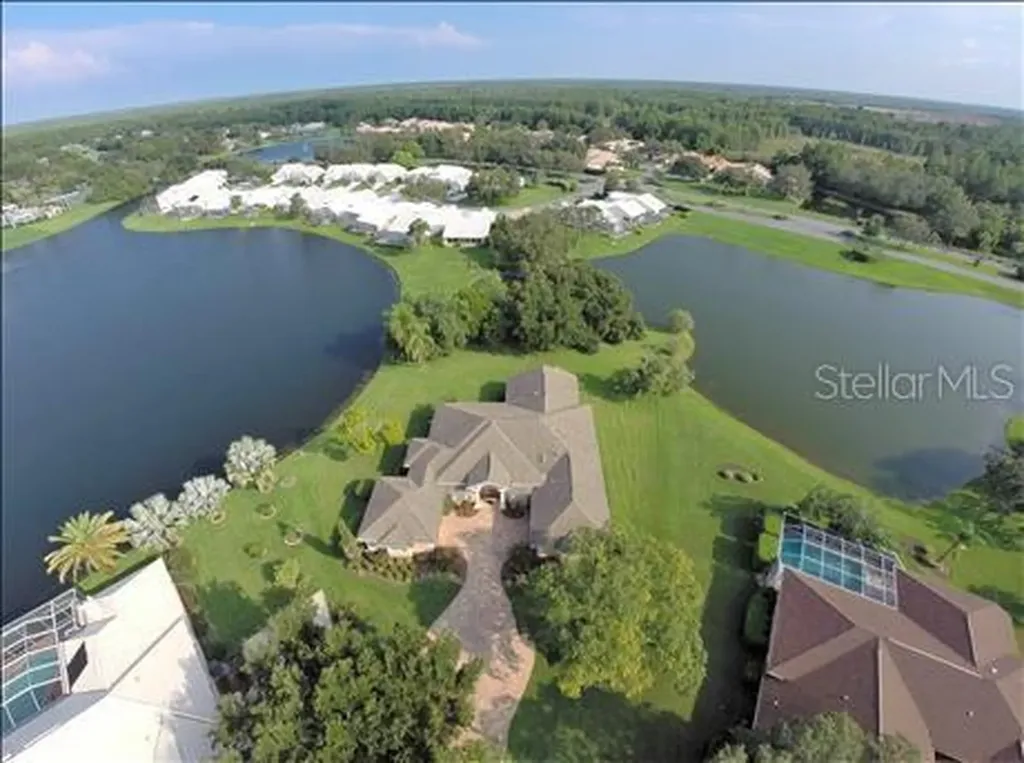 10033 Twelve Oaks Court Weeki Wachee FL 34613