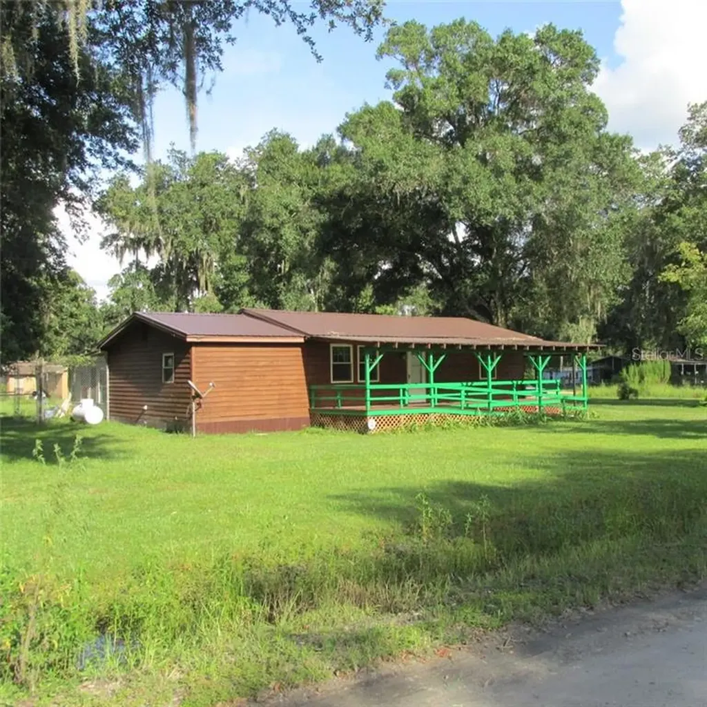 1424 Bobolink Street Zephyrhills FL 33540