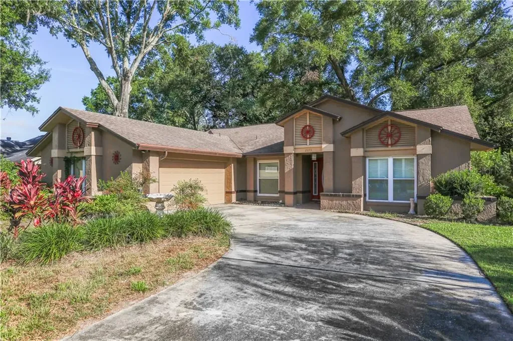 2273 Lake Francis Drive Apopka FL 32712