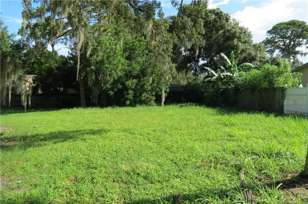 5511 Bahia Vista Street Sarasota FL 34232