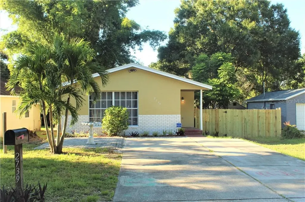 2739 60th Avenue N St Petersburg FL 33714