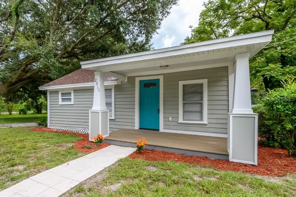 2311 E Minnehaha Street Tampa FL 33610