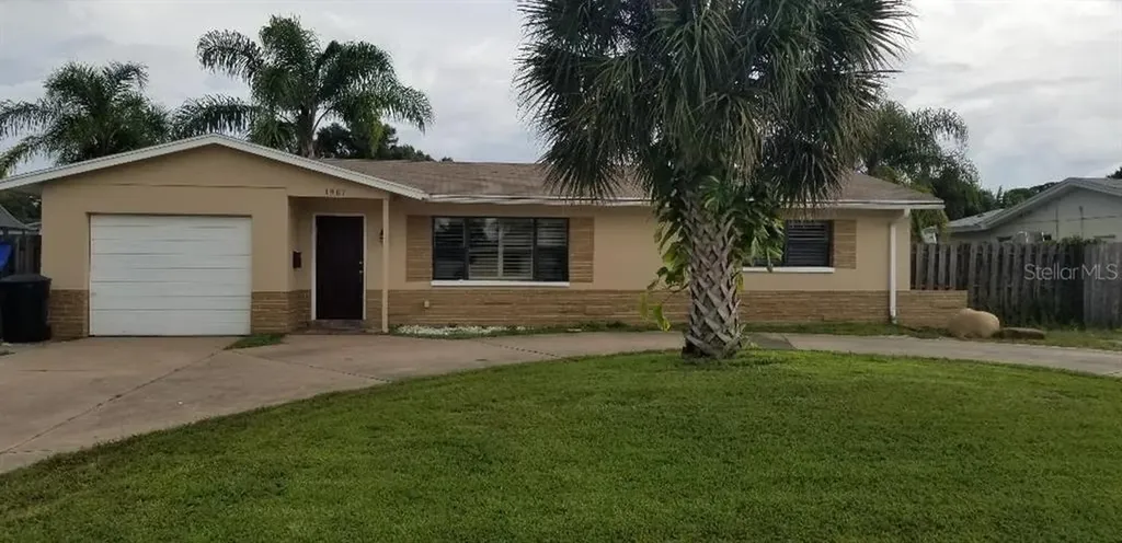 1967 74th Avenue N St Petersburg FL 33702