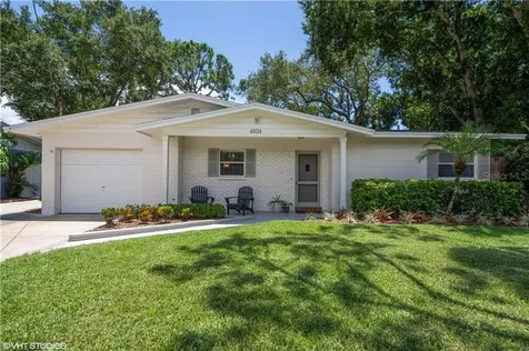4834 W Bay Court Avenue Tampa FL 33611