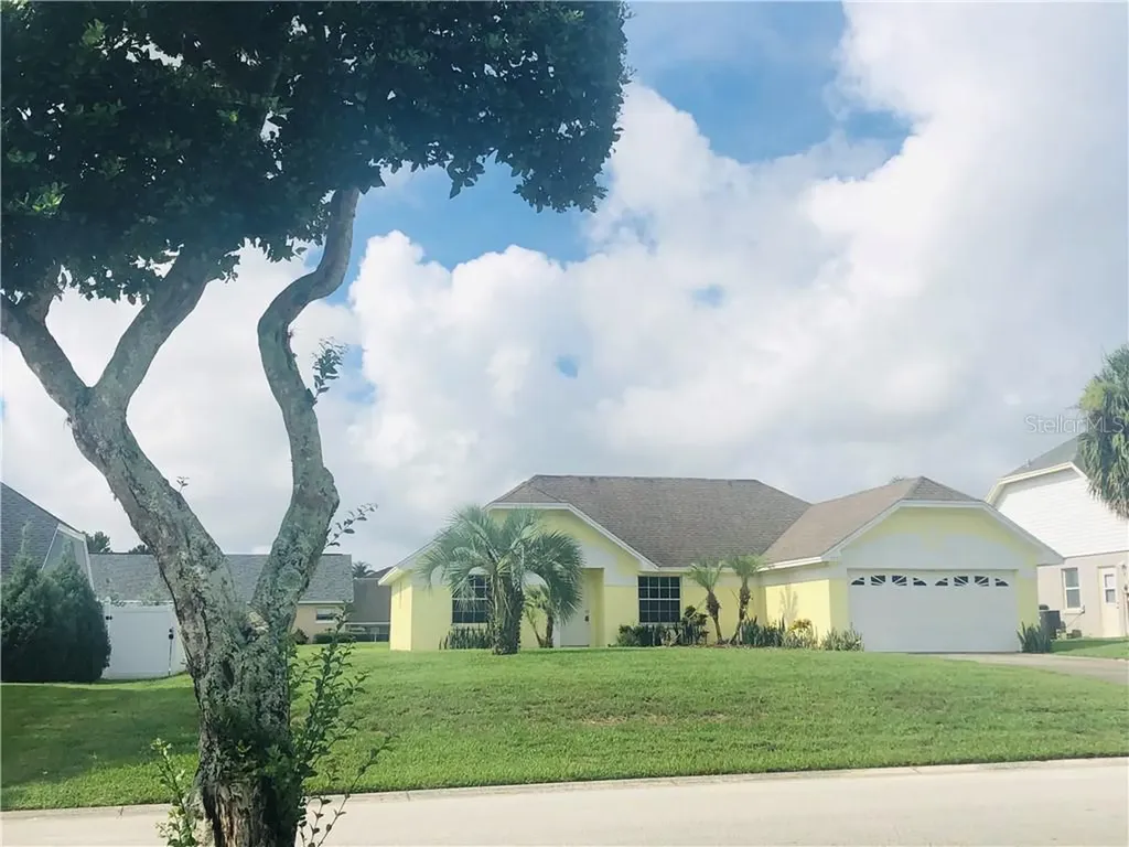 5525 Loma Vista Drive E Davenport FL 33896