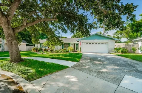 2369 Robyn Court Dunedin FL 34698