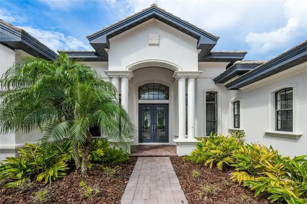 9242 Mcdaniel Lane Sarasota FL 34240