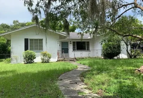 605 N Clayton Street Mount Dora FL 32757