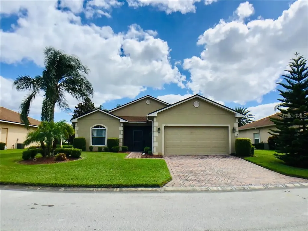 4237 Roebelenii Drive Lake Wales FL 33859