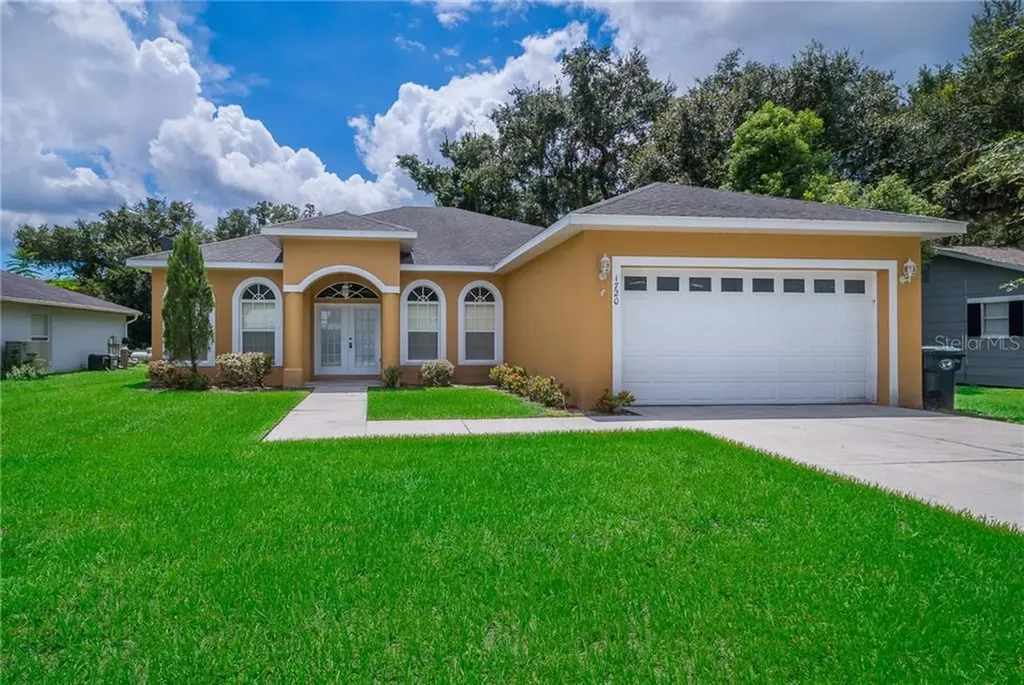 1720 Sunny Street Kissimmee FL 34741