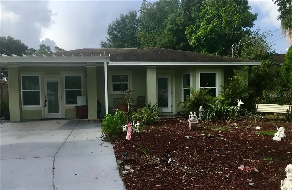 3208 W Grove Street Tampa FL 33614