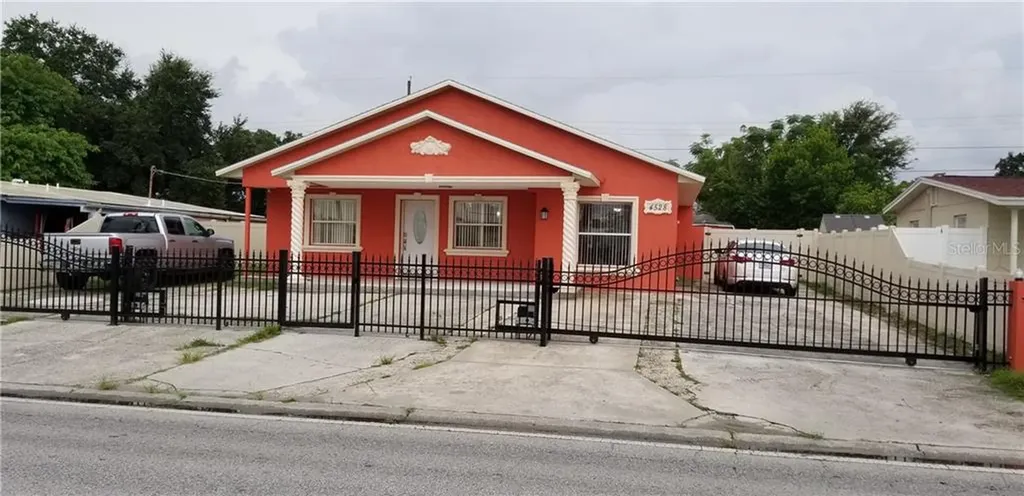 4528 W Sligh Avenue Tampa FL 33614