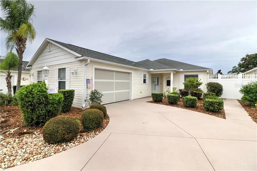 982 Smyrna Street The Villages FL 32162