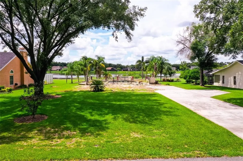 926 Lake Deeson Point Lakeland FL 33805