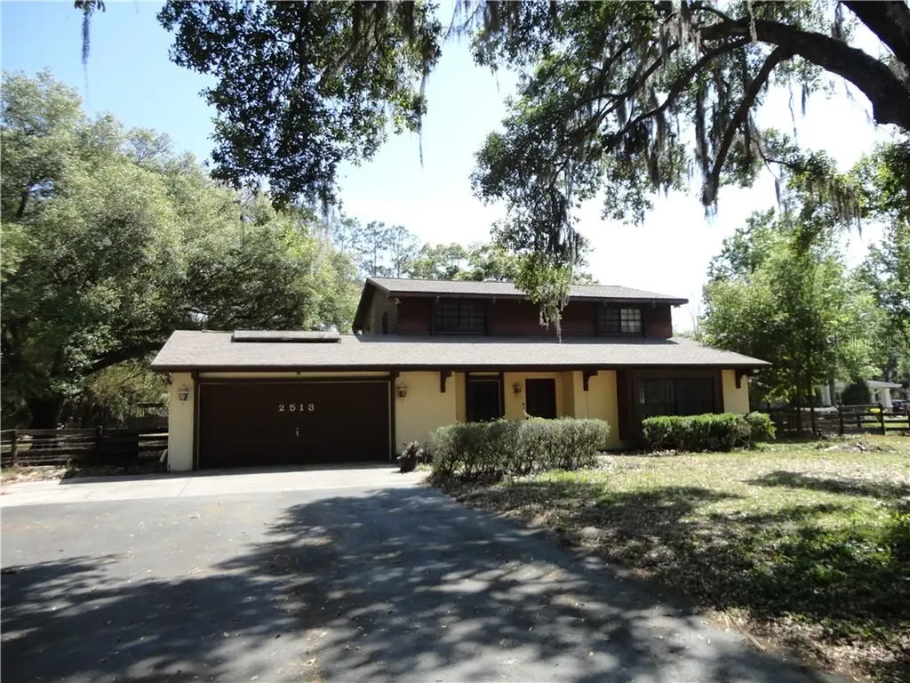 2513 Pemberton Creek Drive Seffner FL 33584