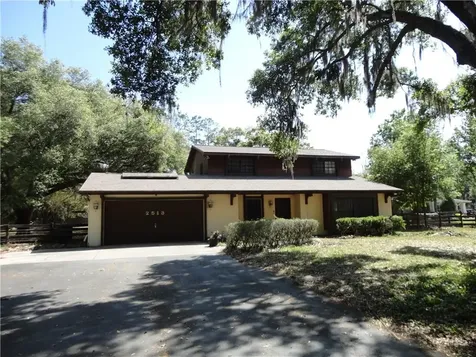 2513 Pemberton Creek Drive Seffner FL 33584