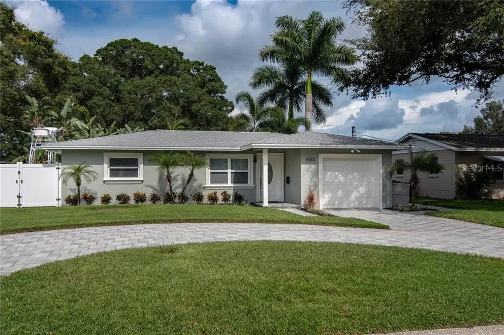1533 55th Street N St Petersburg FL 33710