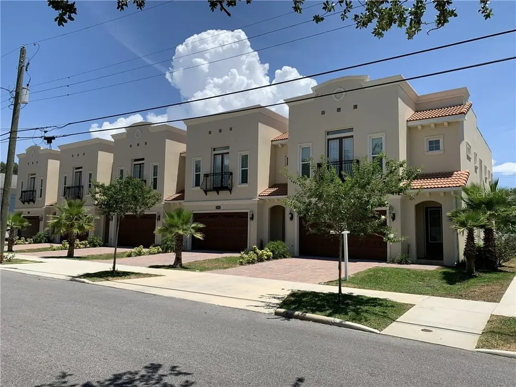3226 W Empedrado Street Tampa FL 33629