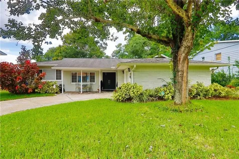 8422 Stillbrook Avenue Tampa FL 33615