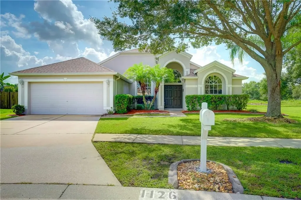 1126 English Bluffs Court Brandon FL 33511