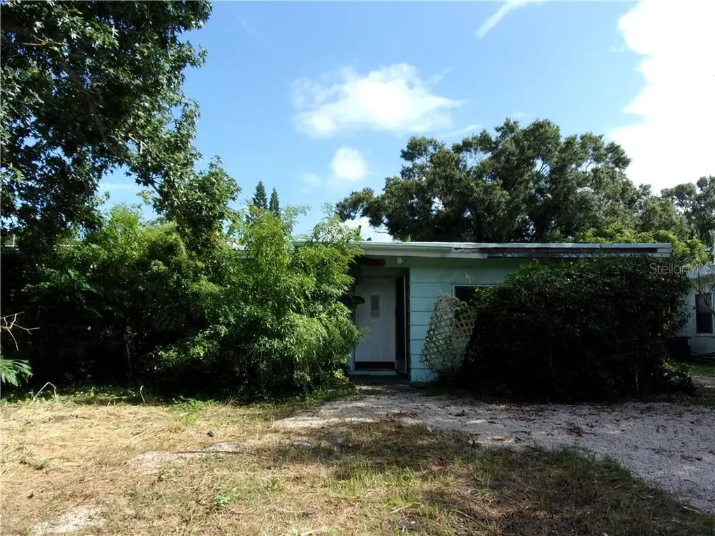 1884 Mckinley Street Clearwater FL 33765