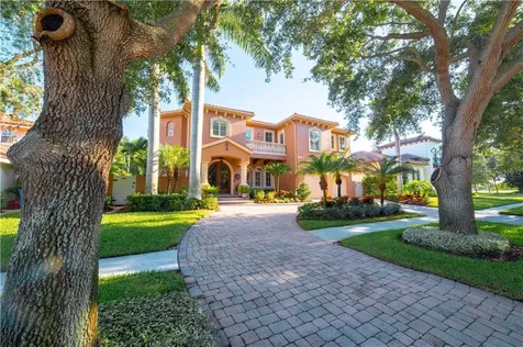 272 Bayview Drive NE St Petersburg FL 33704