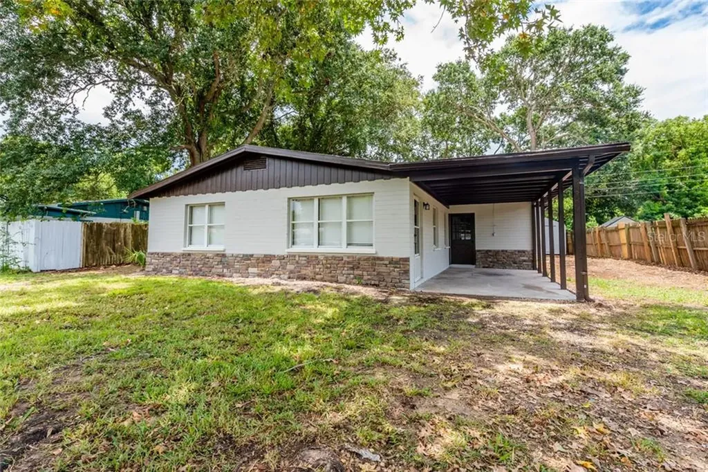 964 Gardenia Drive Daytona Beach FL 32117