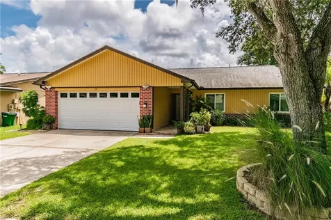 33 Harbor Lake Circle Safety Harbor FL 34695