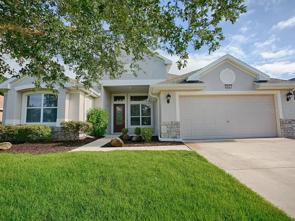 2031 Bayside Avenue Mount Dora FL 32757