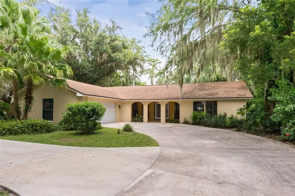3895 N Lake Orlando Parkway Orlando FL 32808