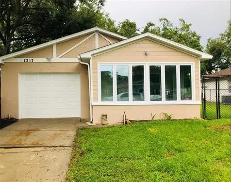 1317 Mill Creek Place Kissimmee FL 34744