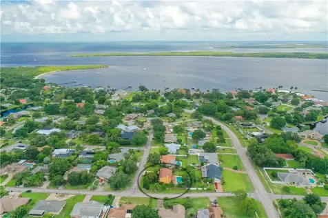 1805 76th Street NW Bradenton FL 34209
