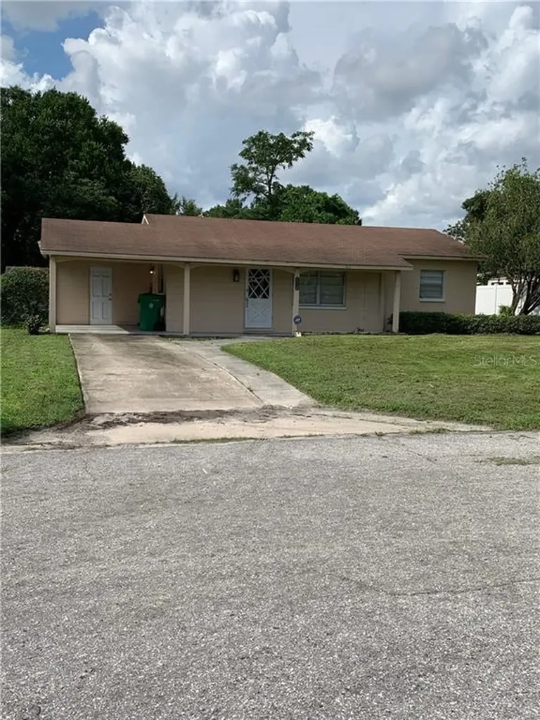 2131 W Armenia Place Tampa FL 33612