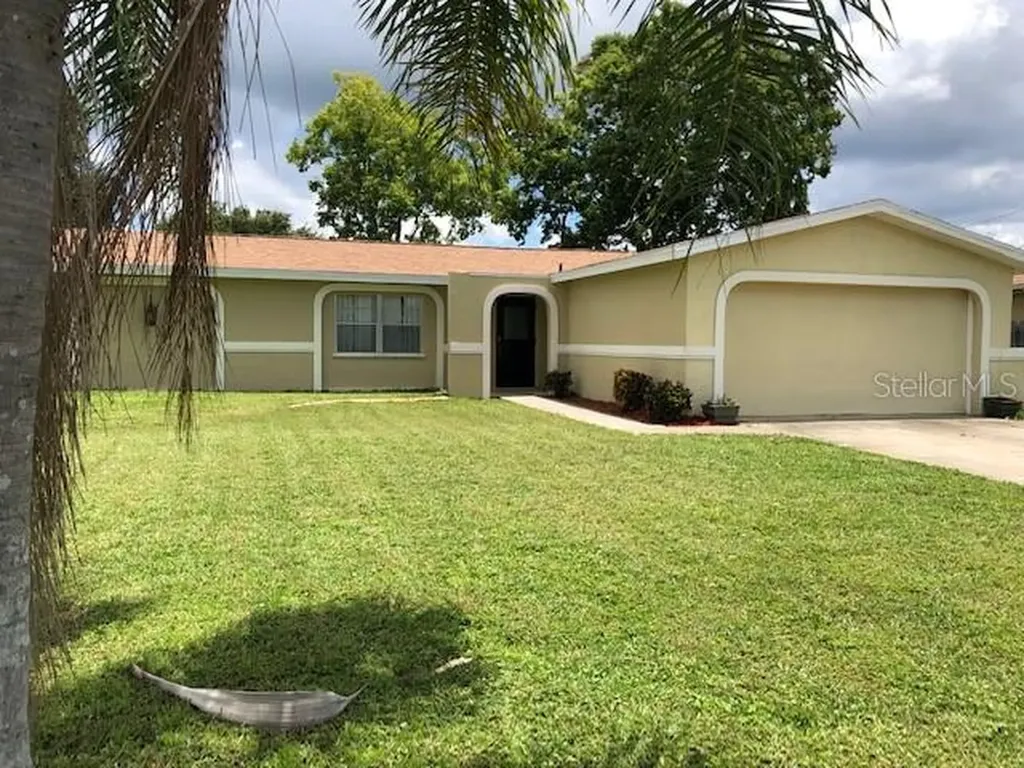 827 SE 5th Avenue Cape Coral FL 33990