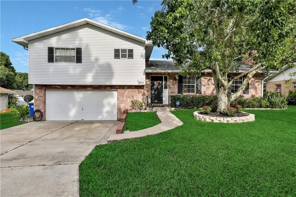 1275 N 12th Street Eagle Lake FL 33839