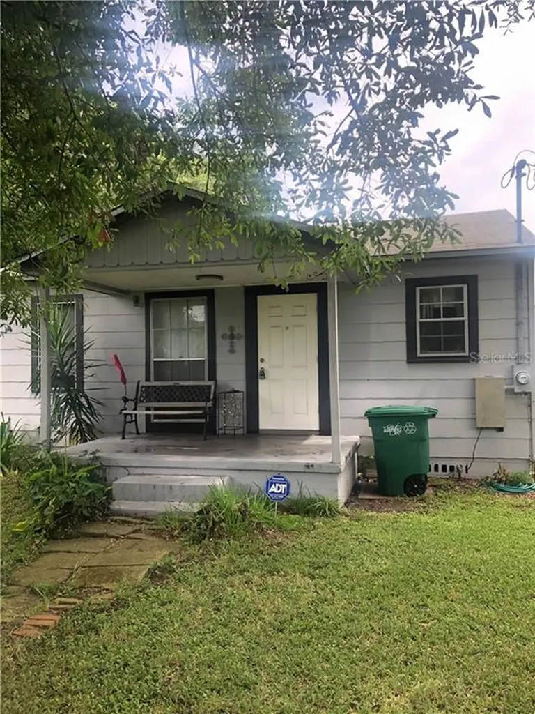 3617 W Iowa Avenue Tampa FL 33611