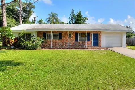 1506 Avenue D NE Winter Haven FL 33881