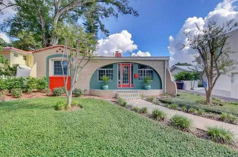 717 19th Avenue N St Petersburg FL 33704