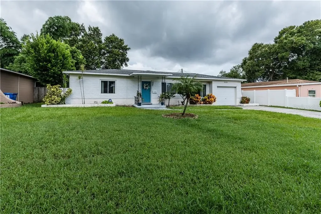5278 24th Terrace N St Petersburg FL 33710